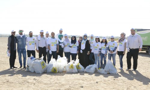 جامعة العين تشارك في حملة نظفوا الإمارات 2015
