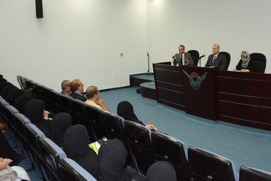 Introductory Tour for Professional Diploma Students at AAU - Al Ain Campus