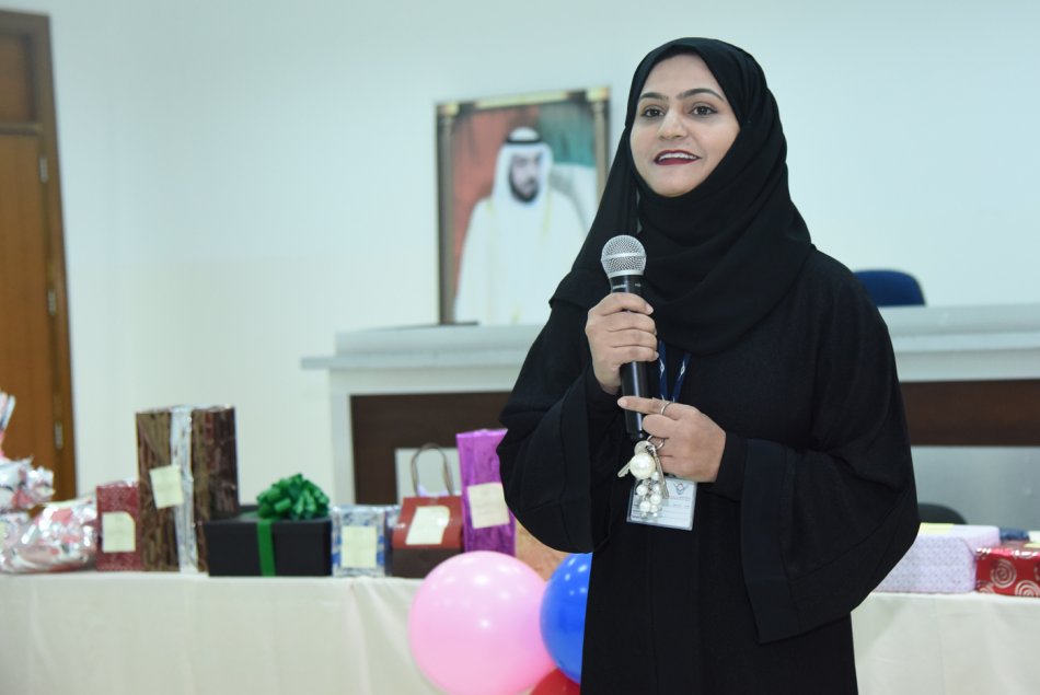Gifts, Gifts event, gifts sharing, HR, Al Ain University, Al Ain, Abu Dhabi