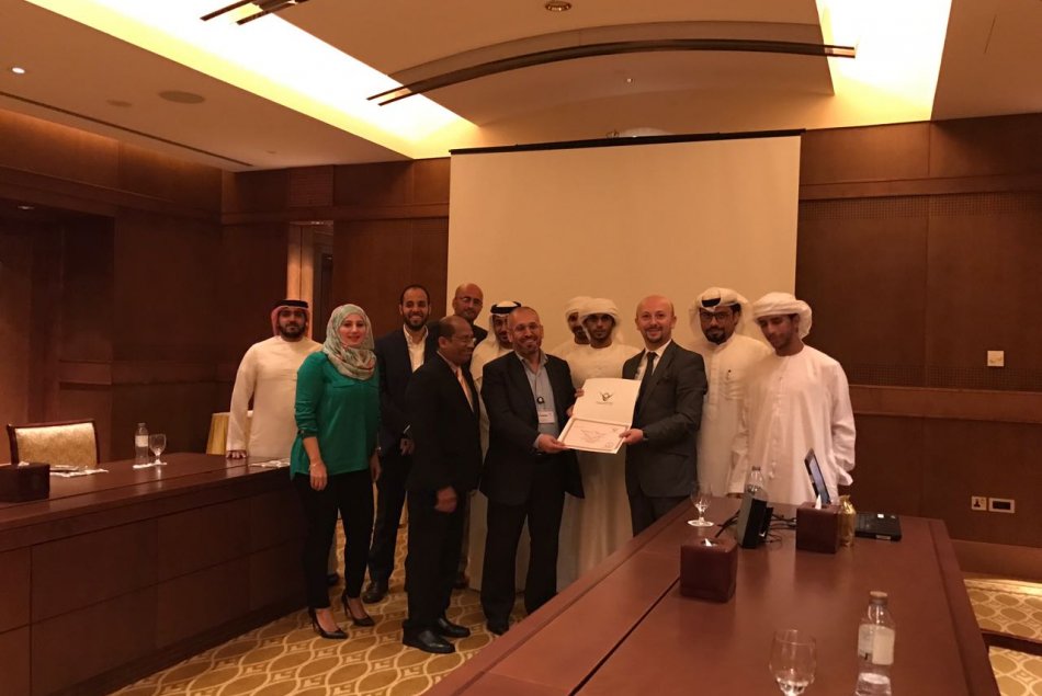 AAU organizes a scientific visit to attend a workshop about (MIS) in the Emirates Palace 