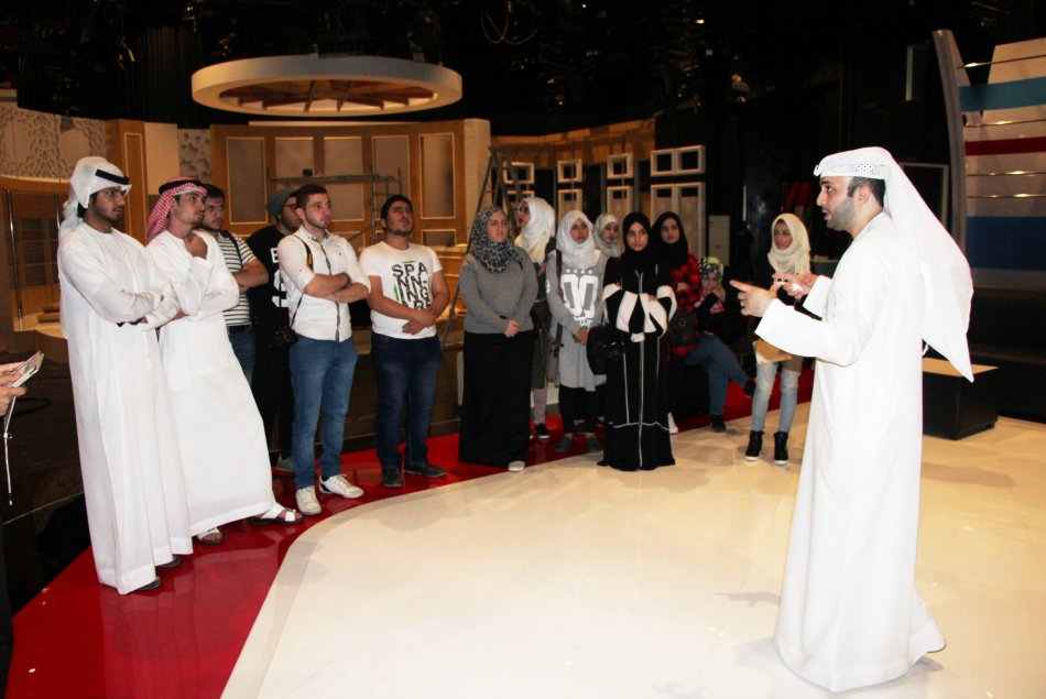 Students visit to Dubai TV On the occasion of World Television Day - Al Ain Campus