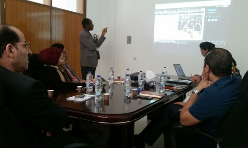 Lively Discussion about “Press Reader” at Khalifa Library