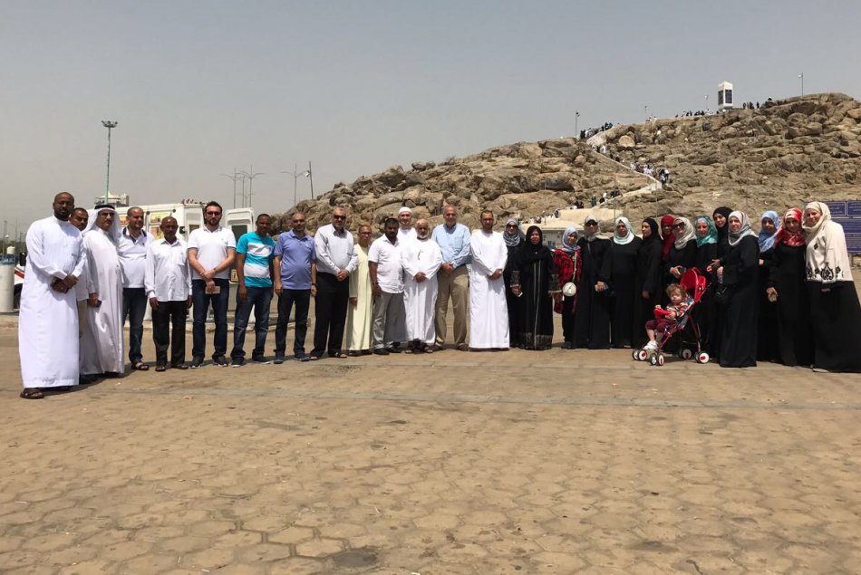 35 Employees from AAU Performing Umrah 