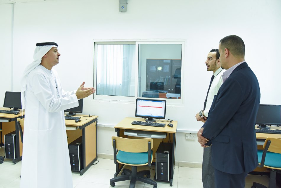 Flexible Procedures and Smart Services for accepting the new students at AAU