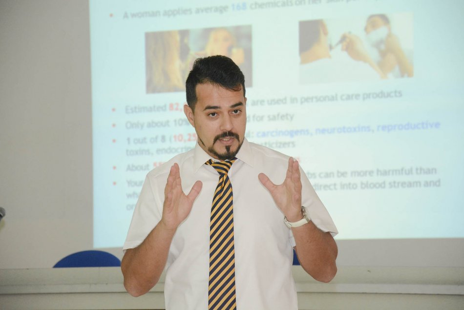 Lecture on Cosmetics Effects on Skin Health