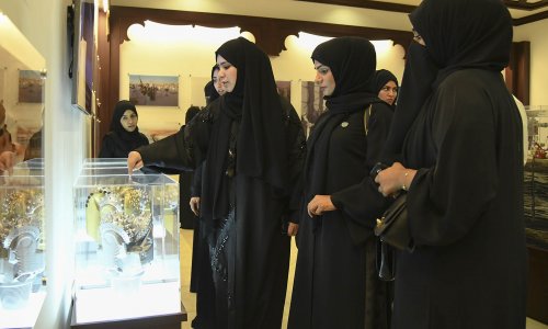 AAU students visit “Zayed Center for Studies and Research”