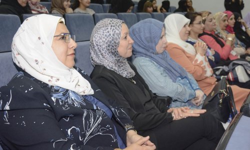 الشيخة شمَا بنت محمد في ضيافة جامعة العين تتحدث عن إنجازات المرأة