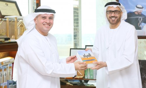 AAU Chancellor meets the Director General of the Emirates Center for Strategic Studies and Research