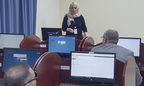 مكتبة خليفة تعزز استخدام المصادر الإلكترونية في الجامعة