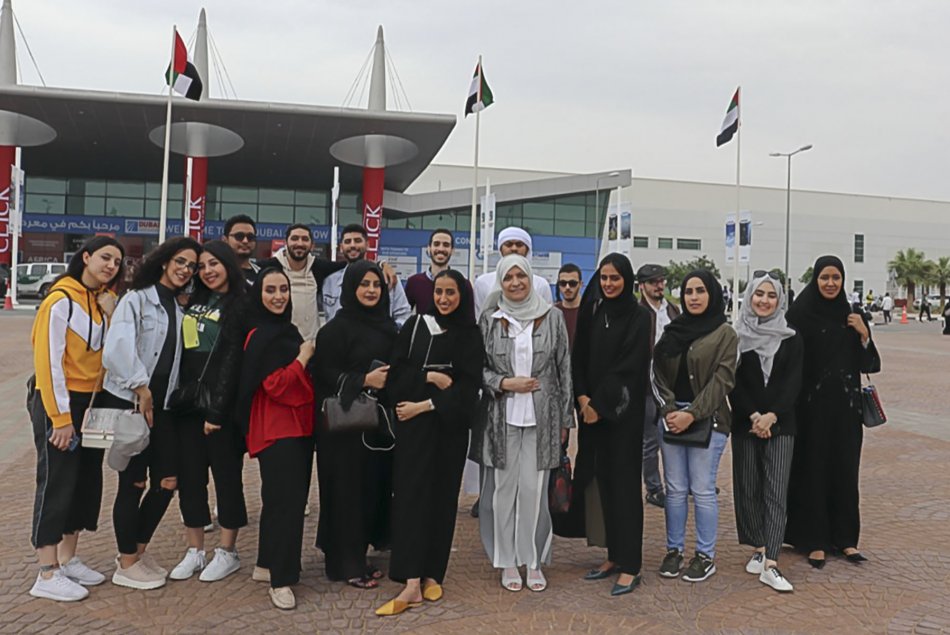 زيارة طلابية إلى معرض دبي للطيران