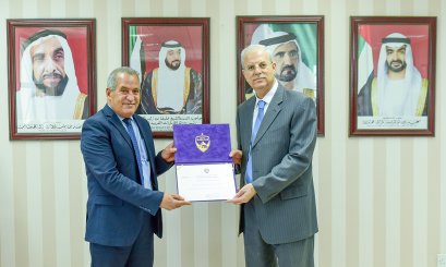 Al Ain Club honors AAU professors on the occasion of Teacher's Day, and the AAU President presented the appreciation certificates 