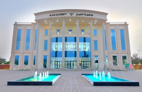Al Ain University meets the “Flag Preservation Volunteer Group”
