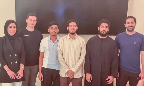 طلبة كلية الهندسة يحققون المركز الأول في هاكاثون «Build for the Video Economy» بدبي